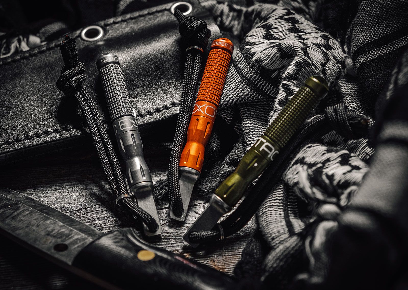 ポーチに並んだ3本のnanoSTRIKER XL